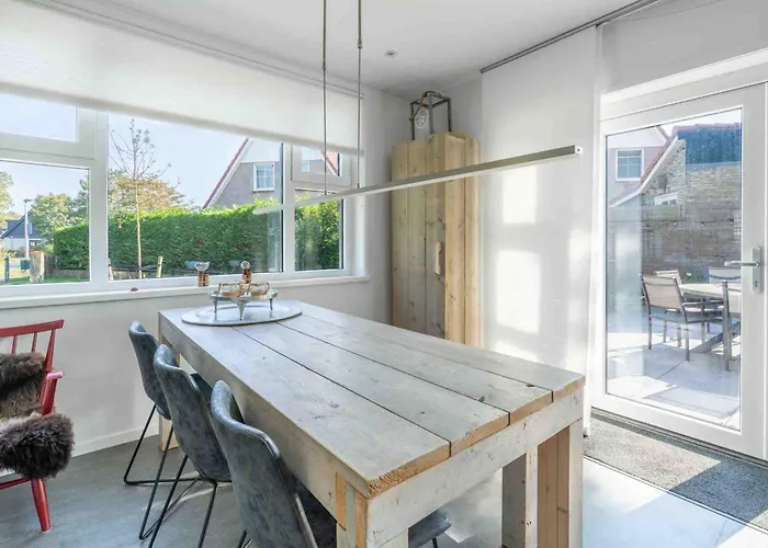 Epelaan 34 بيت للعطل *